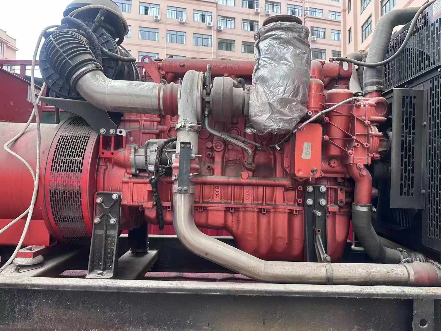 万荣如何选择适合 600kW 柴油发电机组的过载保护器？